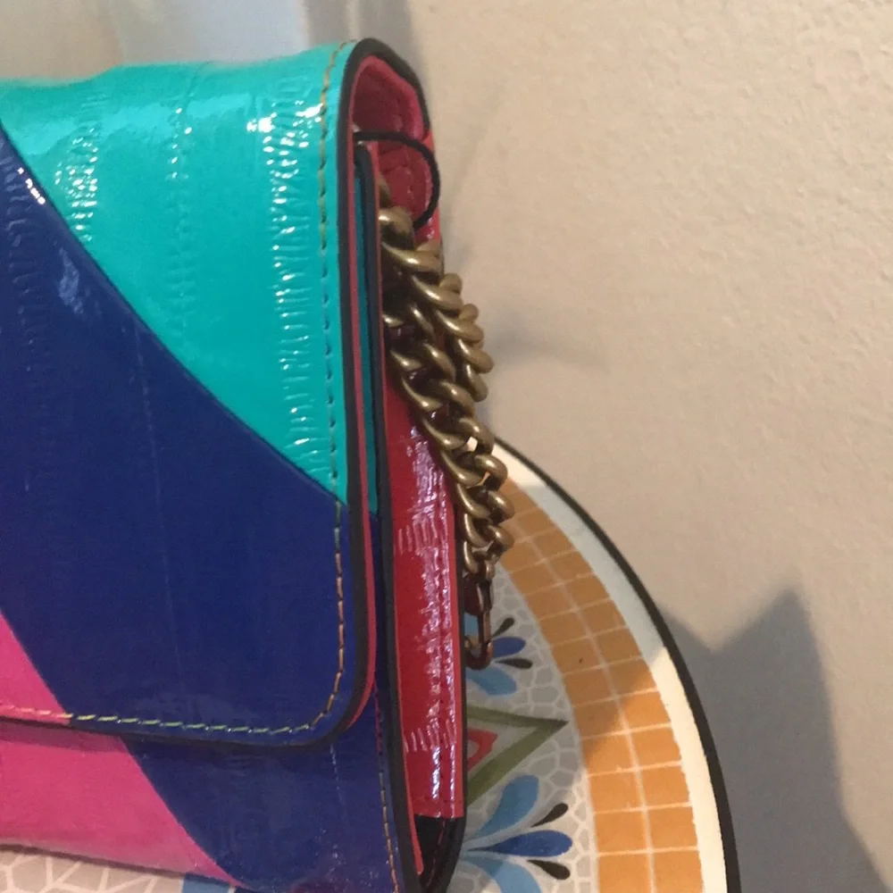 KURT GEIGER LONDON Kensington Multi Color Stripe Chain Wallet - Picture 4 of 13